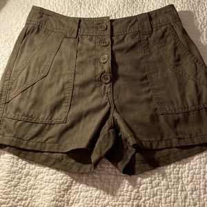 Venus olive green high rice button fly flat front chino shorts size 4